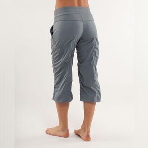 LULULEMON CROPPED DANCE STUDIO PANTS W 14.5” R 11.5” L 28.2”